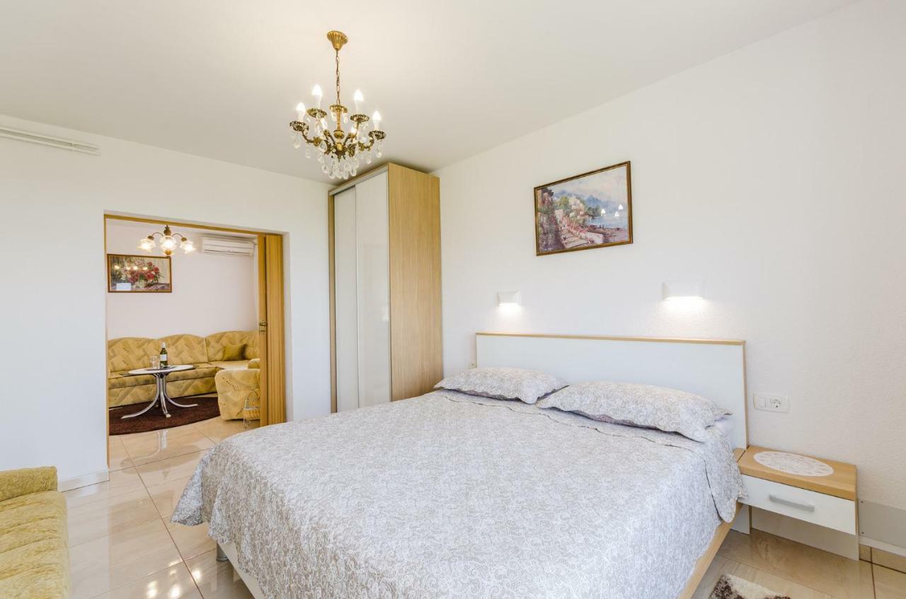 Apartment In Novi Vinodolski 15274 Povile Ngoại thất bức ảnh