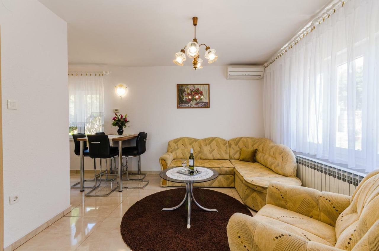 Apartment In Novi Vinodolski 15274 Povile Ngoại thất bức ảnh